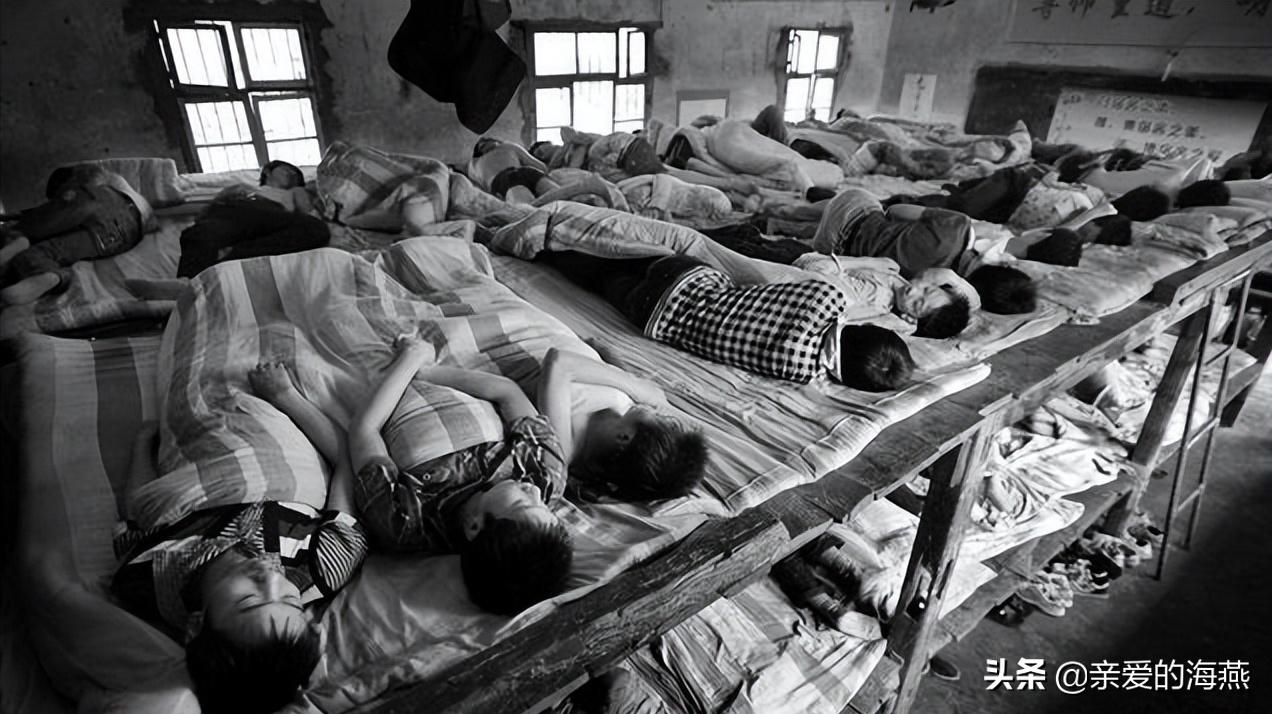 80后小时候的文具图片,80后小时候用的铅笔盒