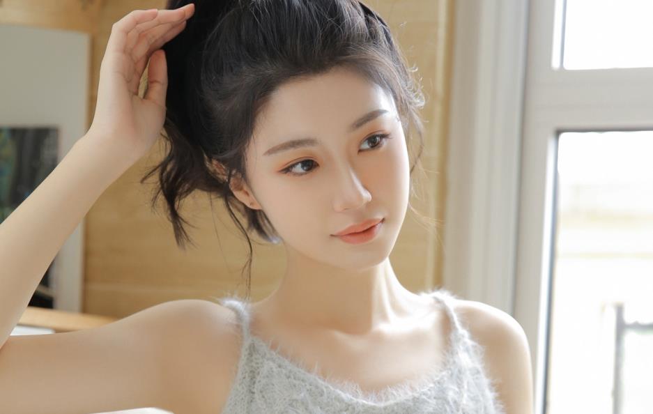 追女生要不要给暧昧期,追女生要不要给她送手机