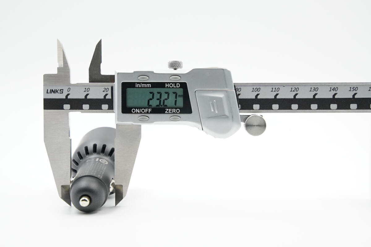 绿联130w车载充电器评测,绿联160w氮化镓充电器评测