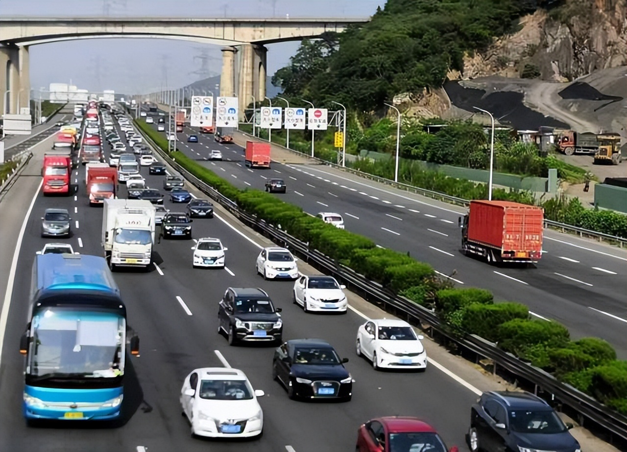 杭州高速公路免费最新通知,中秋节期间杭州限行吗