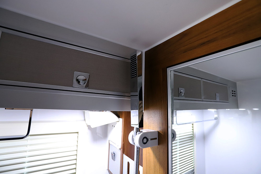 性能怪兽全地形越野,性能怪兽越野车