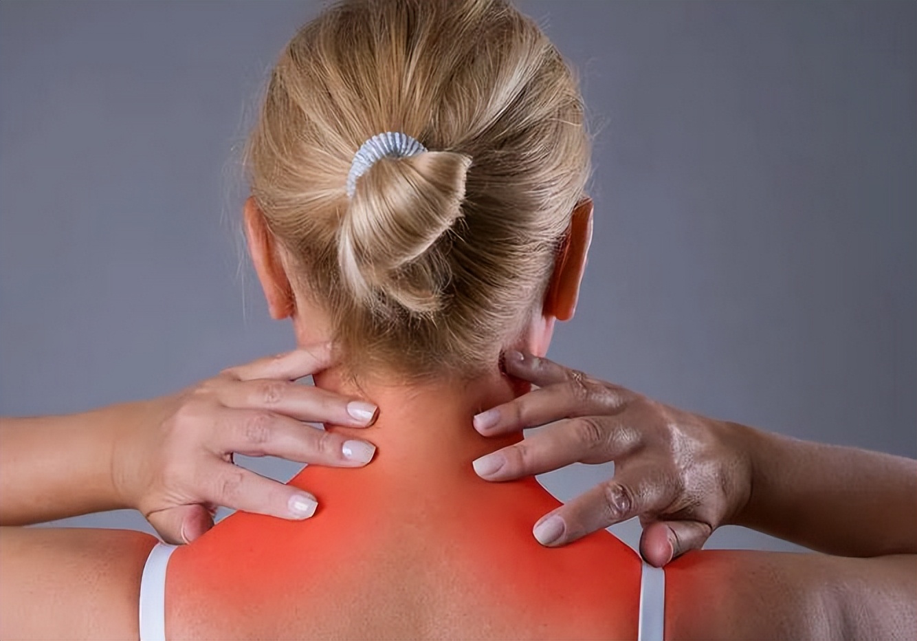 颈椎病引起的肩背痛怎么缓解,颈椎病肩背疼痛最有效的治疗方法