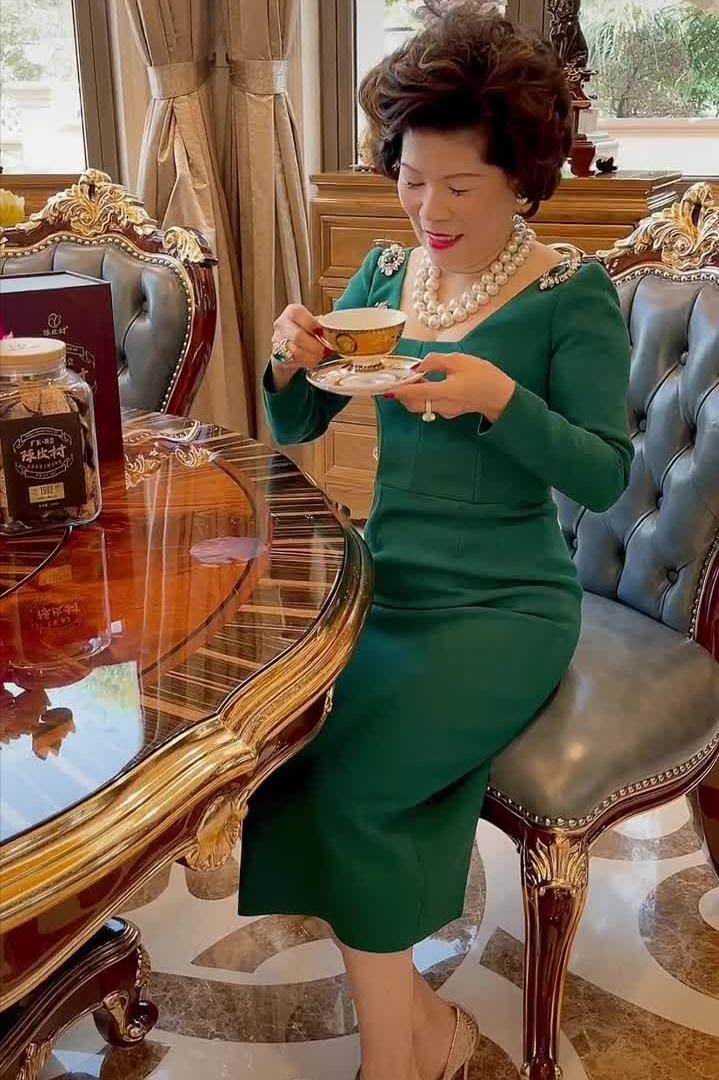 鲍鱼家姐的豪宅有多大,鲍鱼家姐是cici的亲姐吗