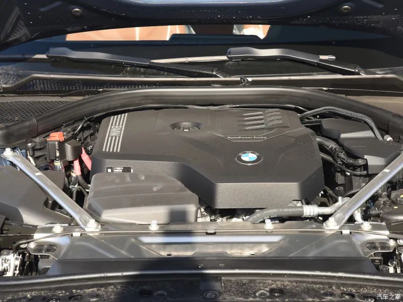 宝马4系四门轿跑车买什么颜色,宝马水鸟1250gs回头率有多高