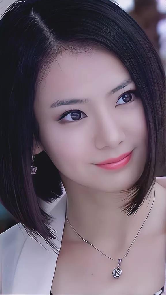 戚薇夏家三千金夏友善仿妆,夏家三千金戚薇夏友善安安