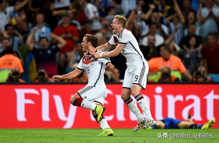 世界足球十大球星退役,世界十大退役球星排名