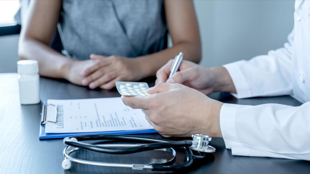 肾病感染新冠怎么用药,肾病患者感染新冠病毒怎么办