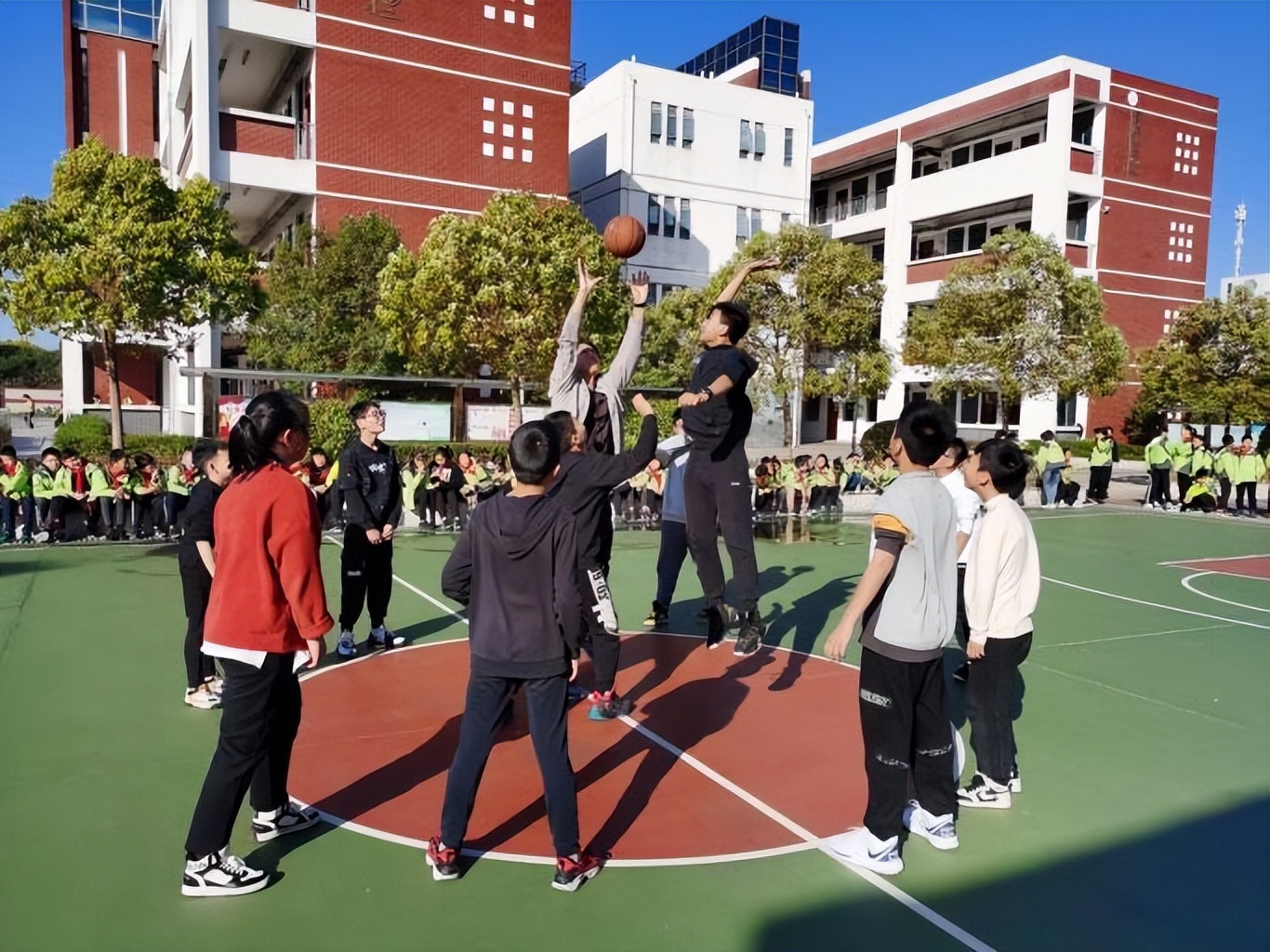 泰州市海陵区鲍徐小学,泰州鲍徐中心小学篮球