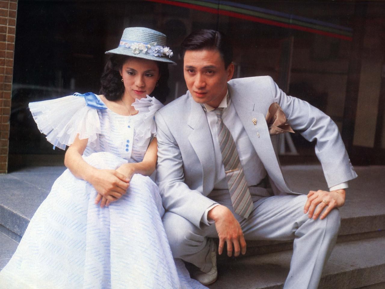 9对“阴阳相隔”的昔日情侣，4个癌症，3个自杀，2个意外