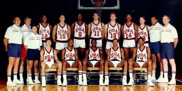 airjordanjumpman黑白,jordanjumpman短袖背后全是logo