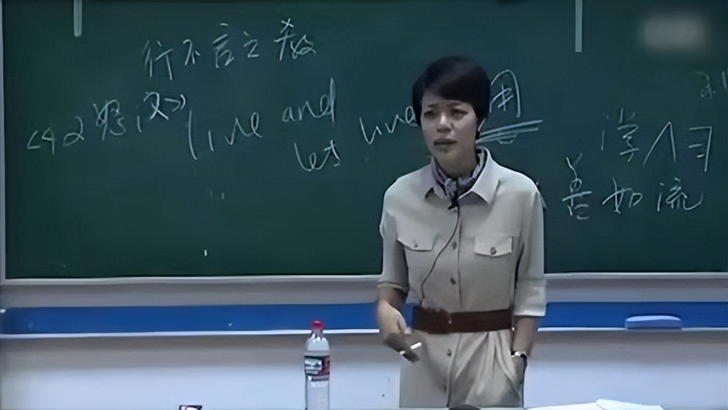 “复旦女神”陈果：从万人追捧到跌落神坛，她到底做错了什么？