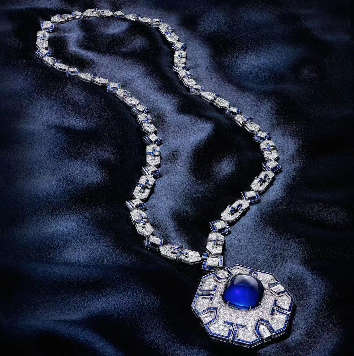 十大珍贵蓝宝石,世界顶级蓝宝石首饰
