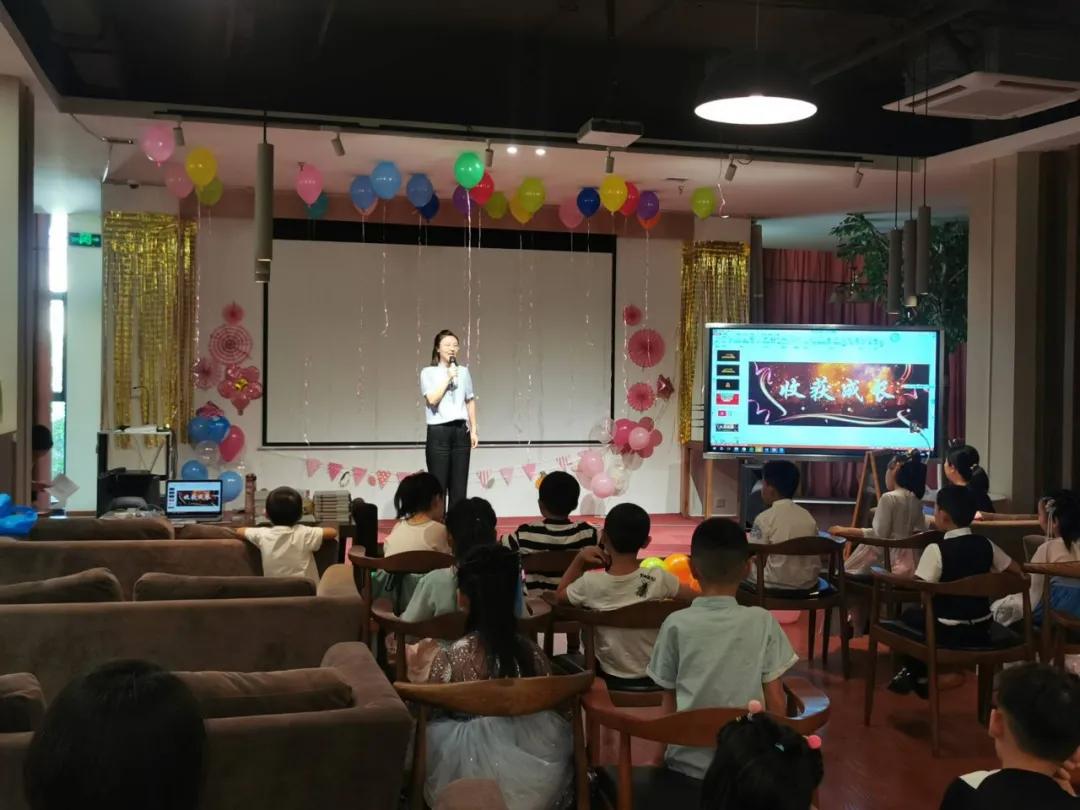 陪孩子背诗500多天：建立底层自信，收获4种思维