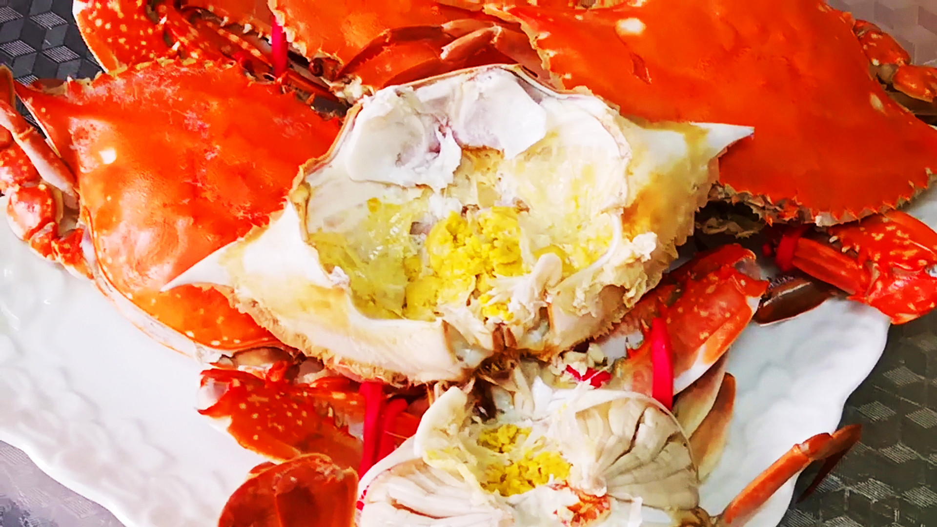 蒸螃蟹是冷水上锅还是上气再下锅,蒸螃蟹是冷水还是开水