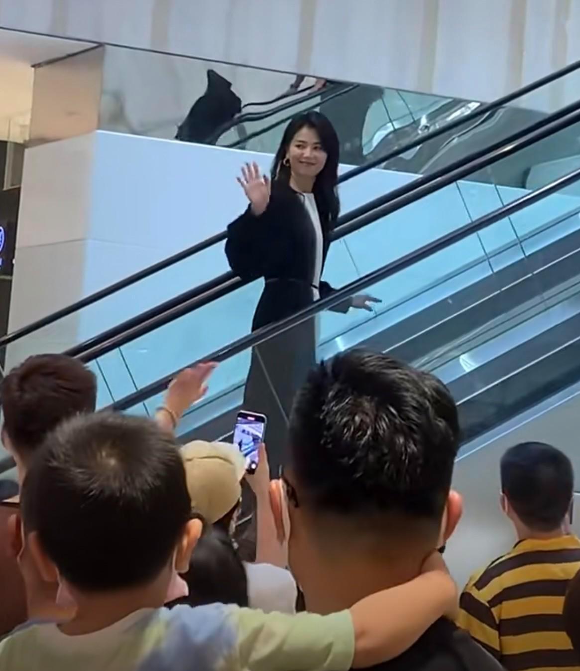 郭晶晶和章子怡照片差距,郭晶晶章子怡对比照片