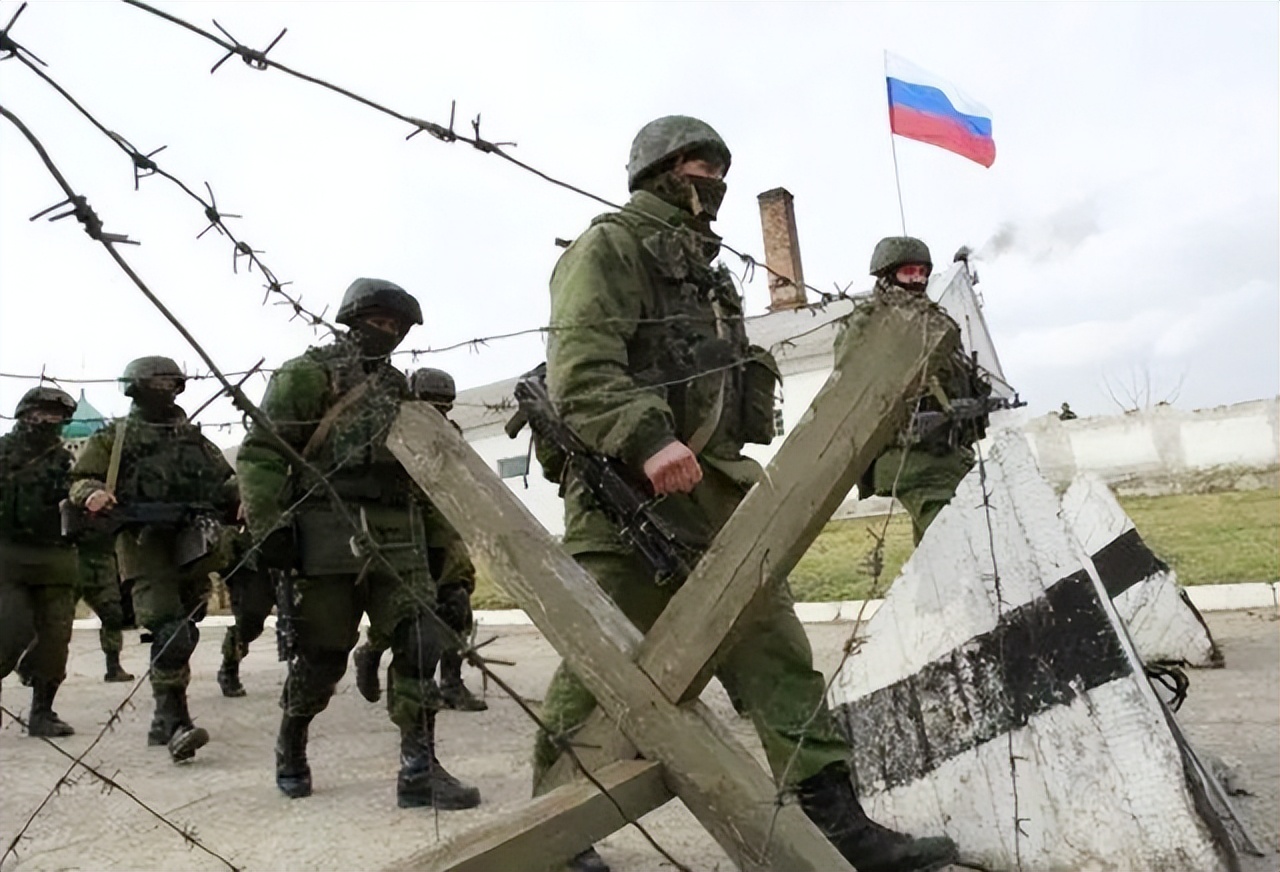 西方高科技禁运卡住了俄军，却卡不住中国，原因不是简单一两条