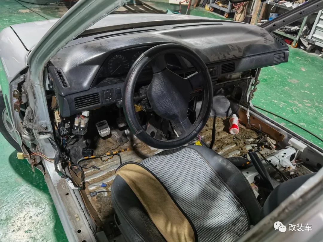 老港片马自达323,看老电影港片