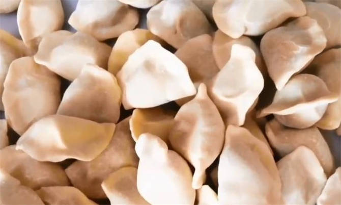 自己包的馄饨饺子冷冻可以放多久,自己包的馄饨冰箱多久能冻住