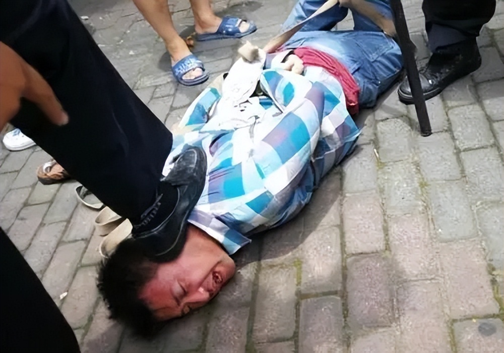 落榜的高中生李忠达