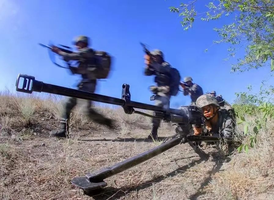 中国军人的代表名词是什么,我国军人的名称