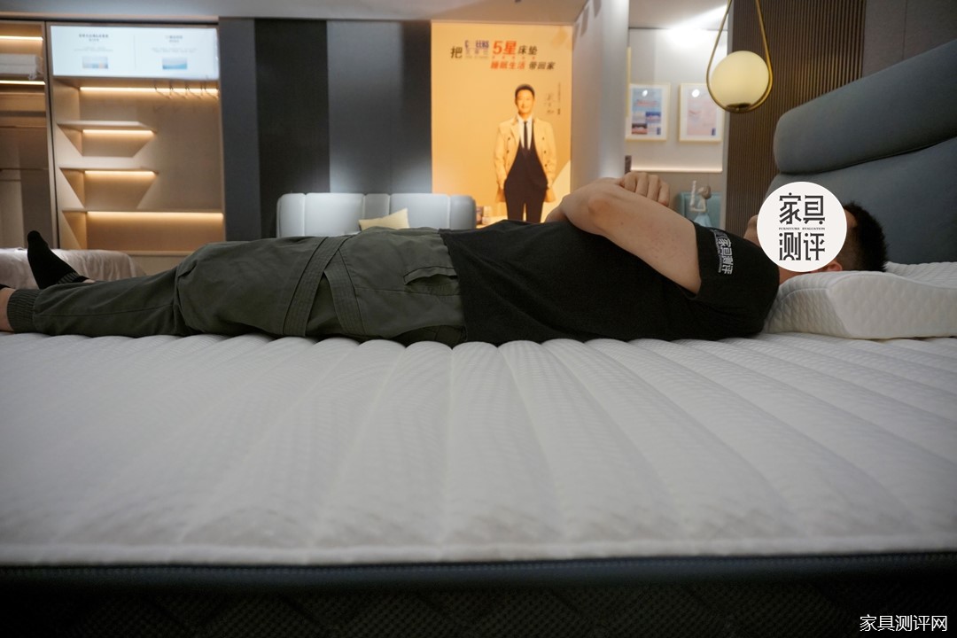 芝华仕五星软床创意视频,芝华仕的床测评