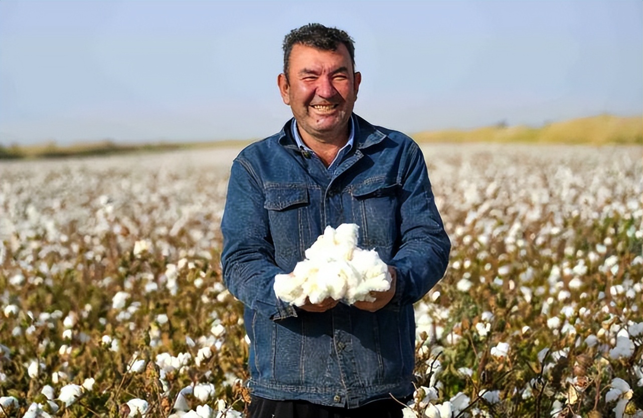 市值暴跌8000亿仓库堆积如山！爆火的耐克为何被国内消费者抛弃？