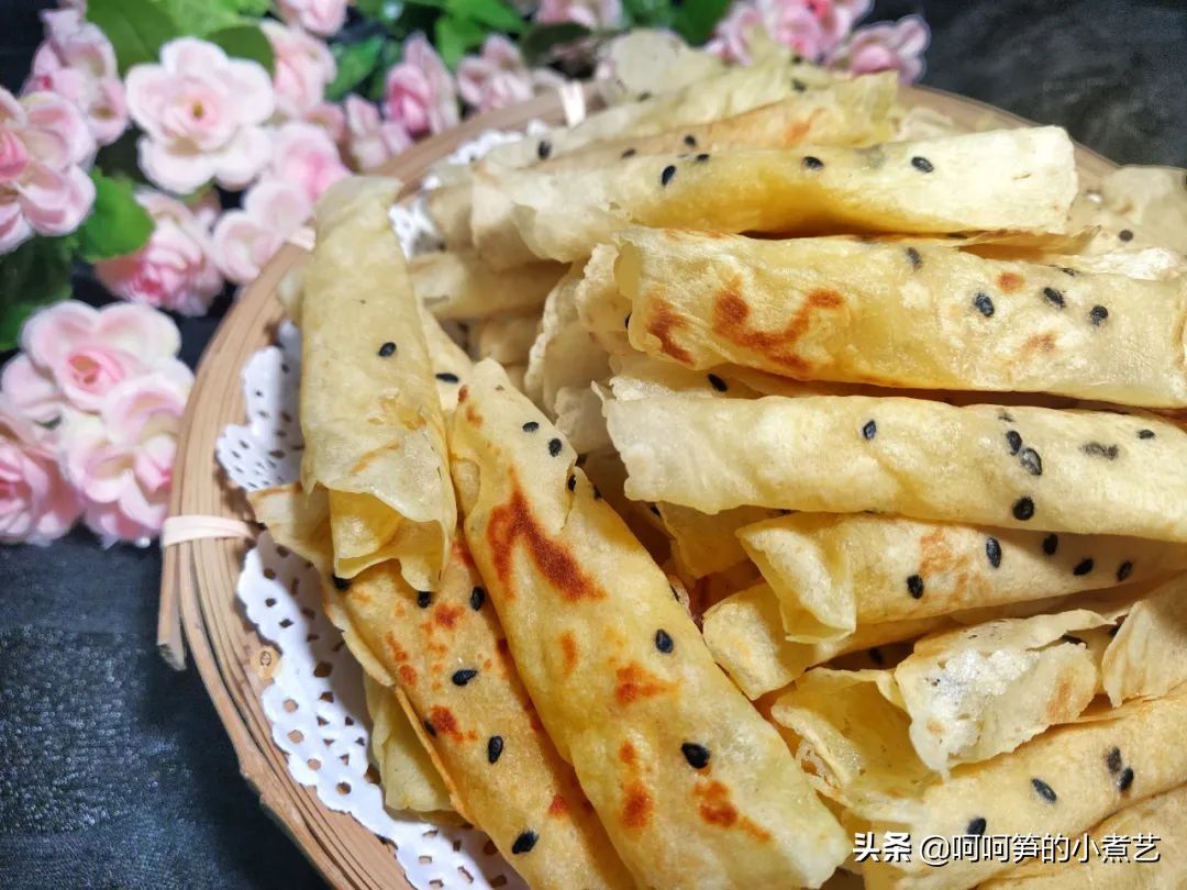 平底锅如何做蛋卷全过程,平底锅蛋卷的做法不用油纸