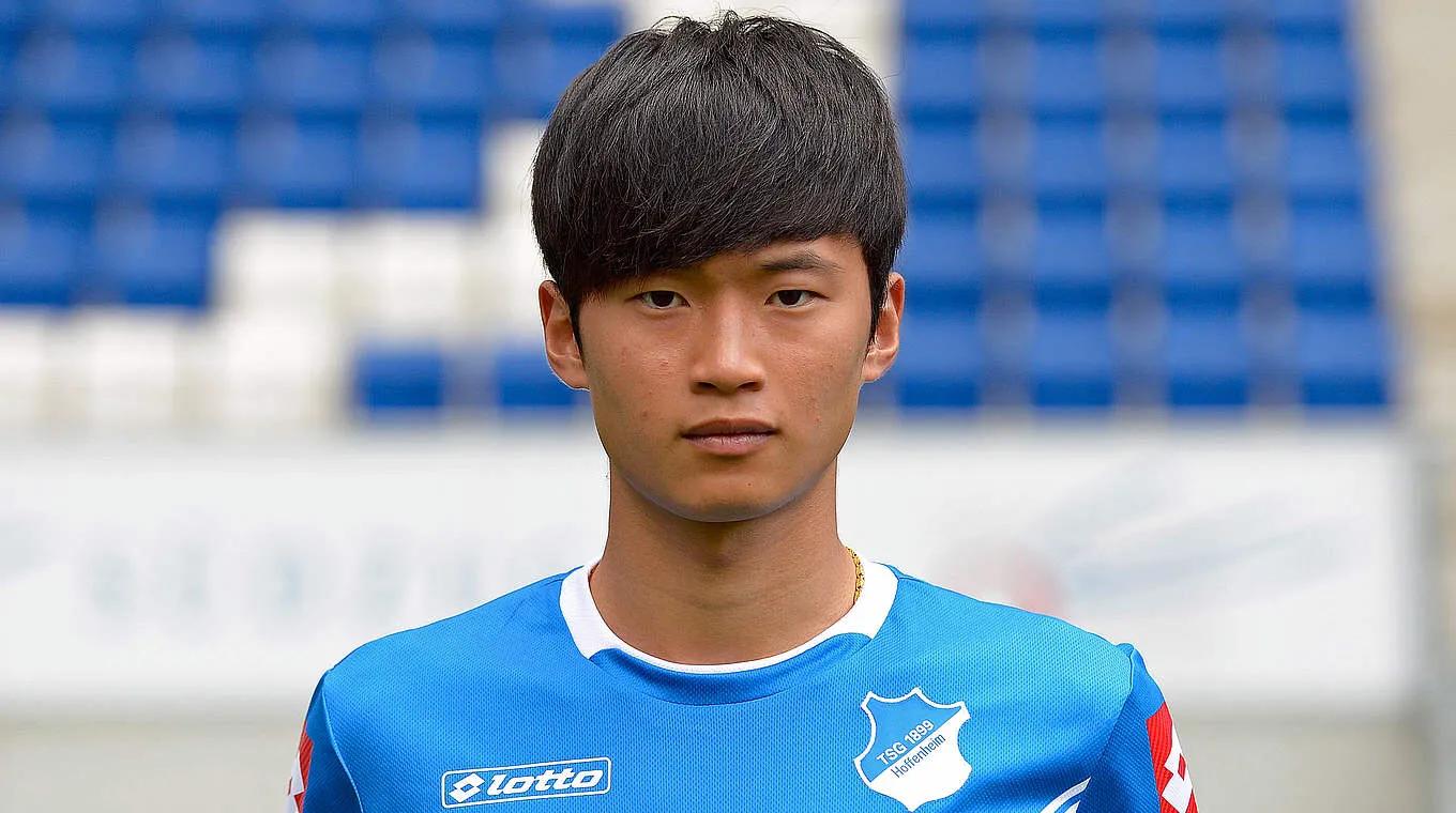 在德甲踢球的韩国球员有哪些,德甲韩国人