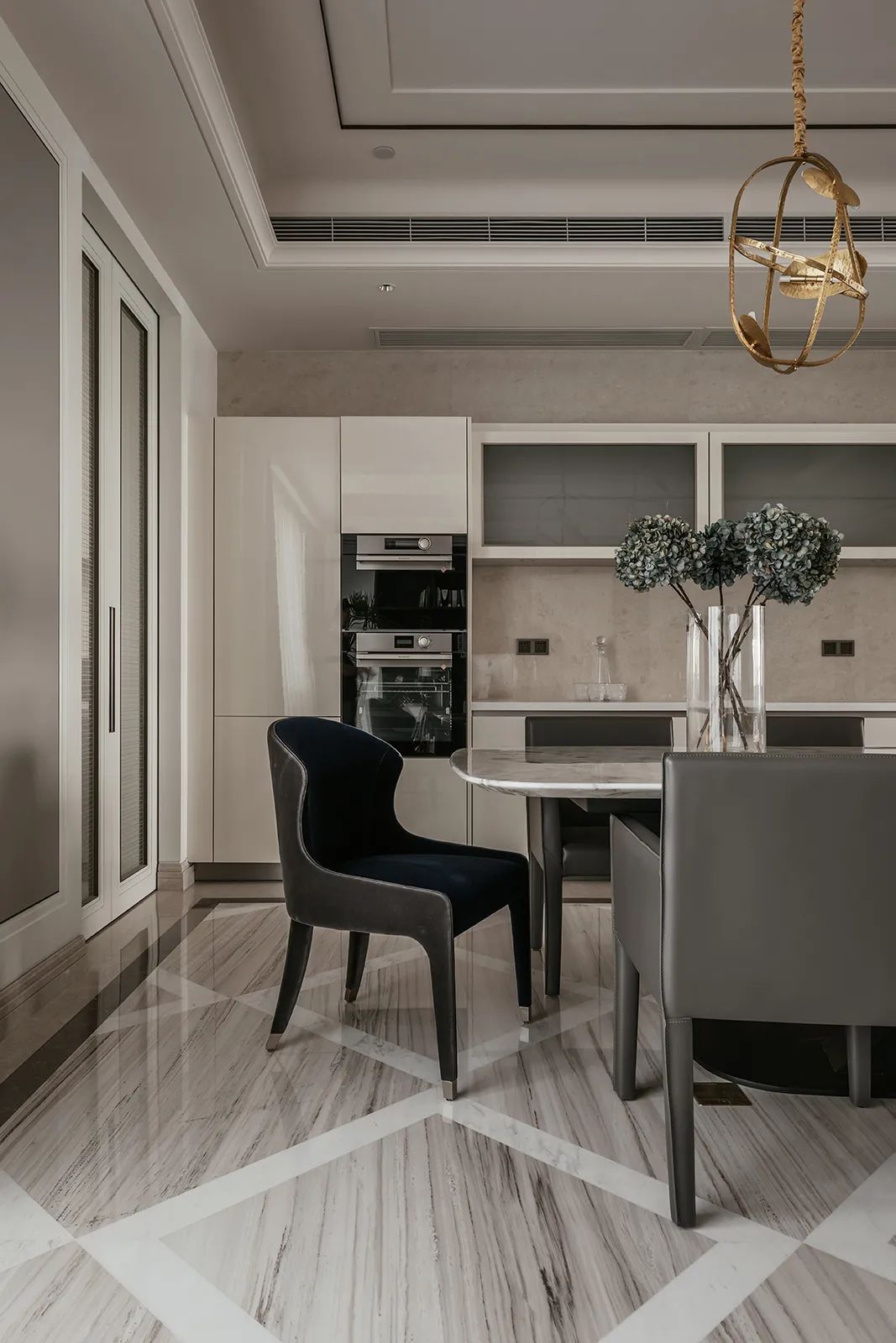 尚层设计：320㎡活力居所，唤醒灵魂的所在