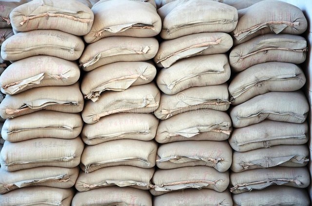 中山首富邓颖忠：穷小子500元起家，打造“纸茅”，赚得百亿身家