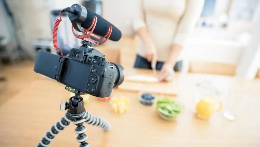 浅析|为什么短视频中的网红营销对消费者购买意愿影响很大？