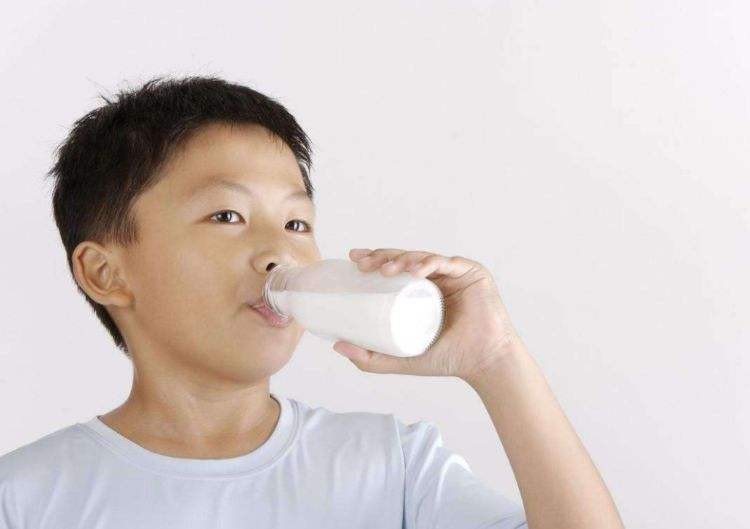 纯干货│原来假驼奶的记号就在罐身上，选驼奶时一眼就能看明白