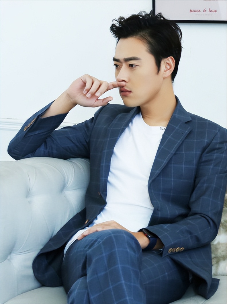 张桐华表奖,飞天奖视帝张桐的悲惨经历