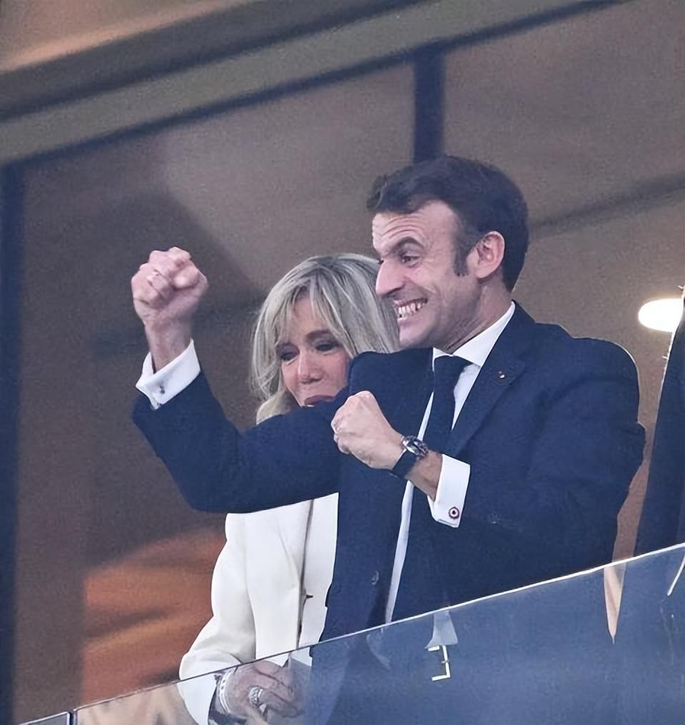 马克龙和巴西总统互怼,马克龙回法国最新言论