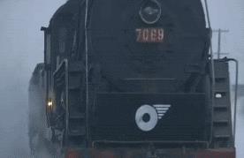 诱惑尼姑装，裤衩子外露，这些毁三观的操作，导演怕是个猪脑子吧