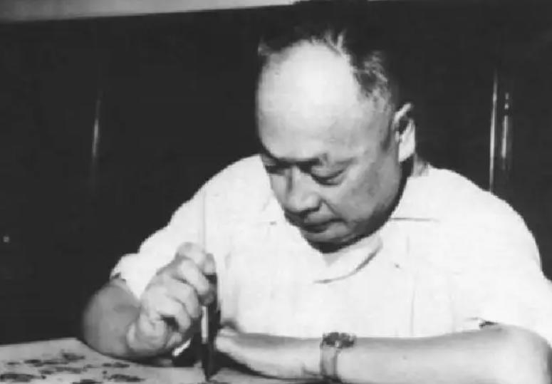 毛*东泽**参加陈毅追悼会，看到角落里的挽联后，激动询问：作者在哪