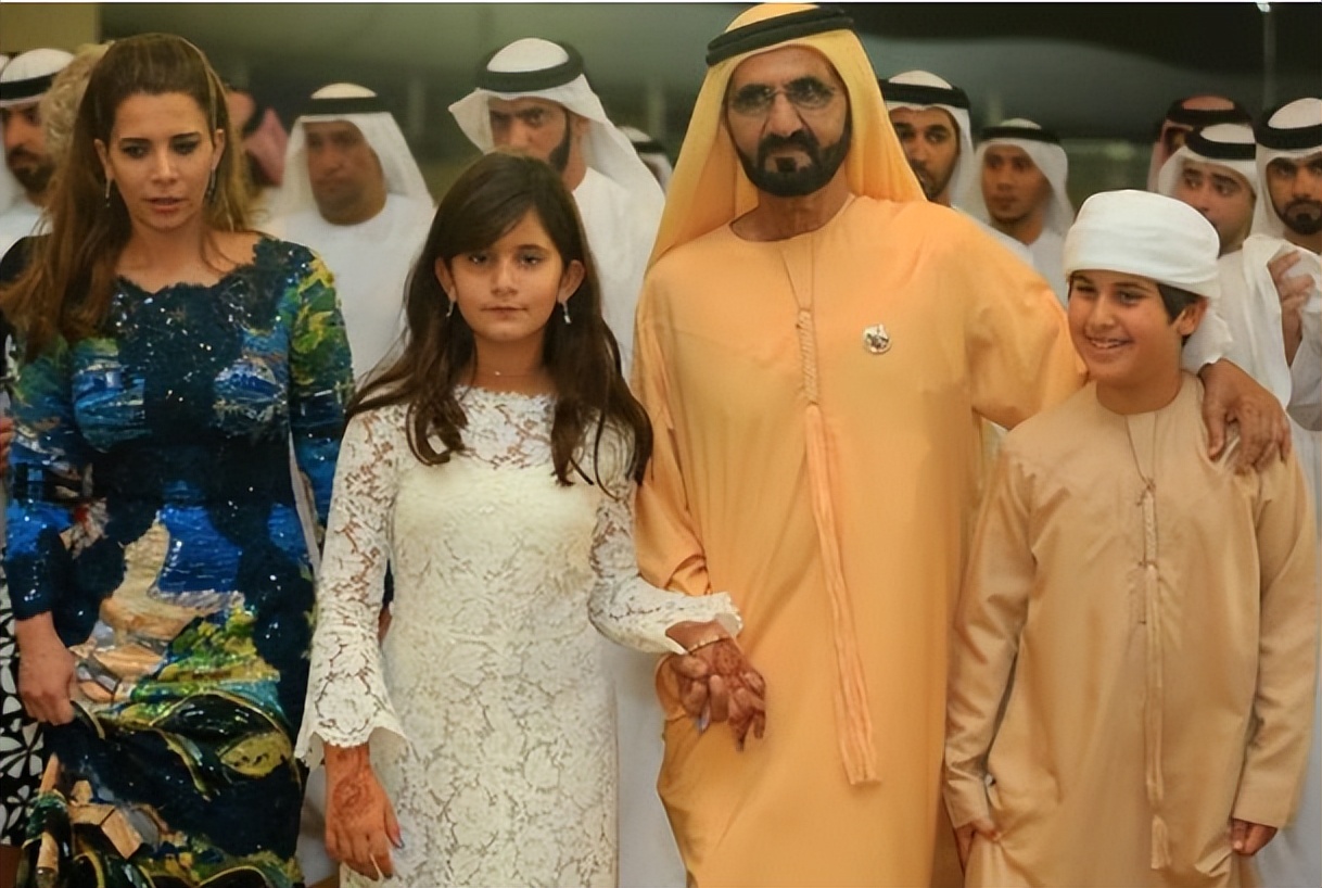 原来圣裔血统,也难逃童婚的命运啊