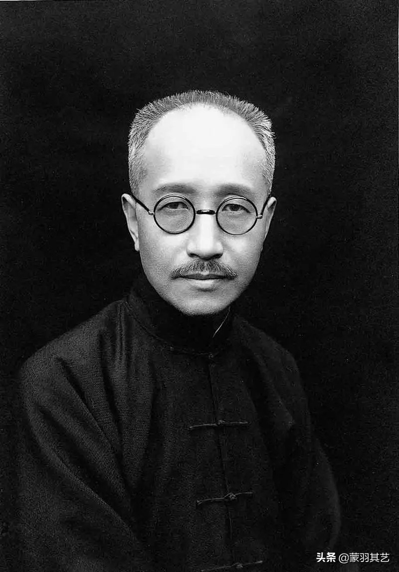 紫禁城最美三格格，在新中国摆摊卖香烟，毛主席为她点了个赞