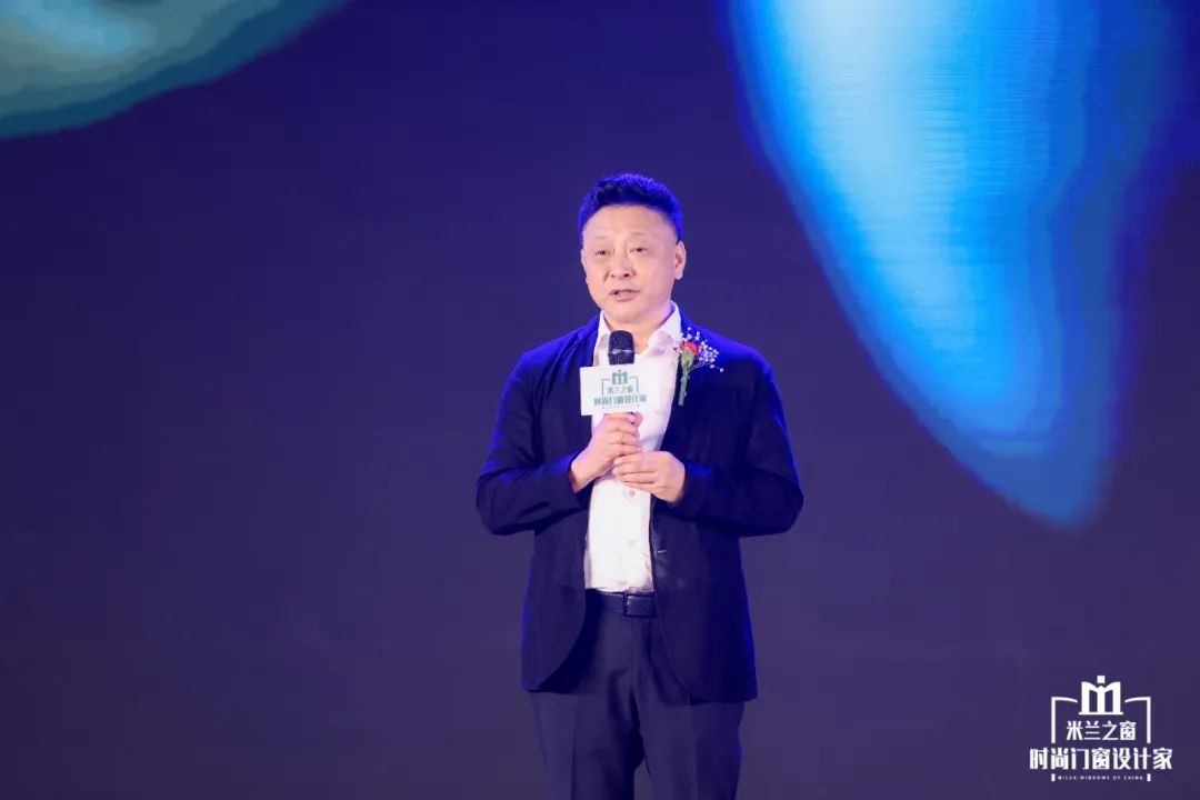 盛耀来袭惊鸿盛放｜米兰之窗2022时尚大赏璀璨收官