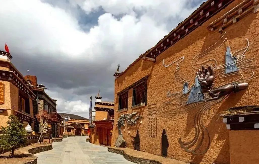 五一甘孜川西环线旅游路线,春节成都甘孜五日游攻略