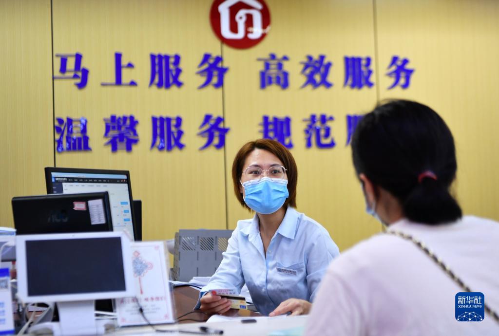 建设德才兼备的执政骨干队伍,建设高素质干部队伍助力乡村振兴