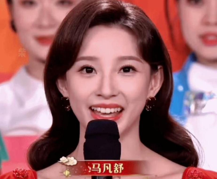 马凡舒主持春晚后，又获“冬奥会”青睐，黑历史却被网友诟病