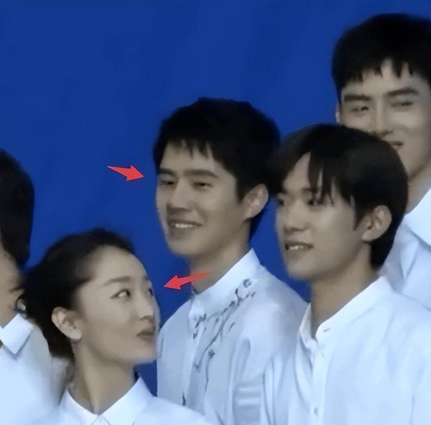 三金影后周冬雨黄晓明,三金影后被嫌弃