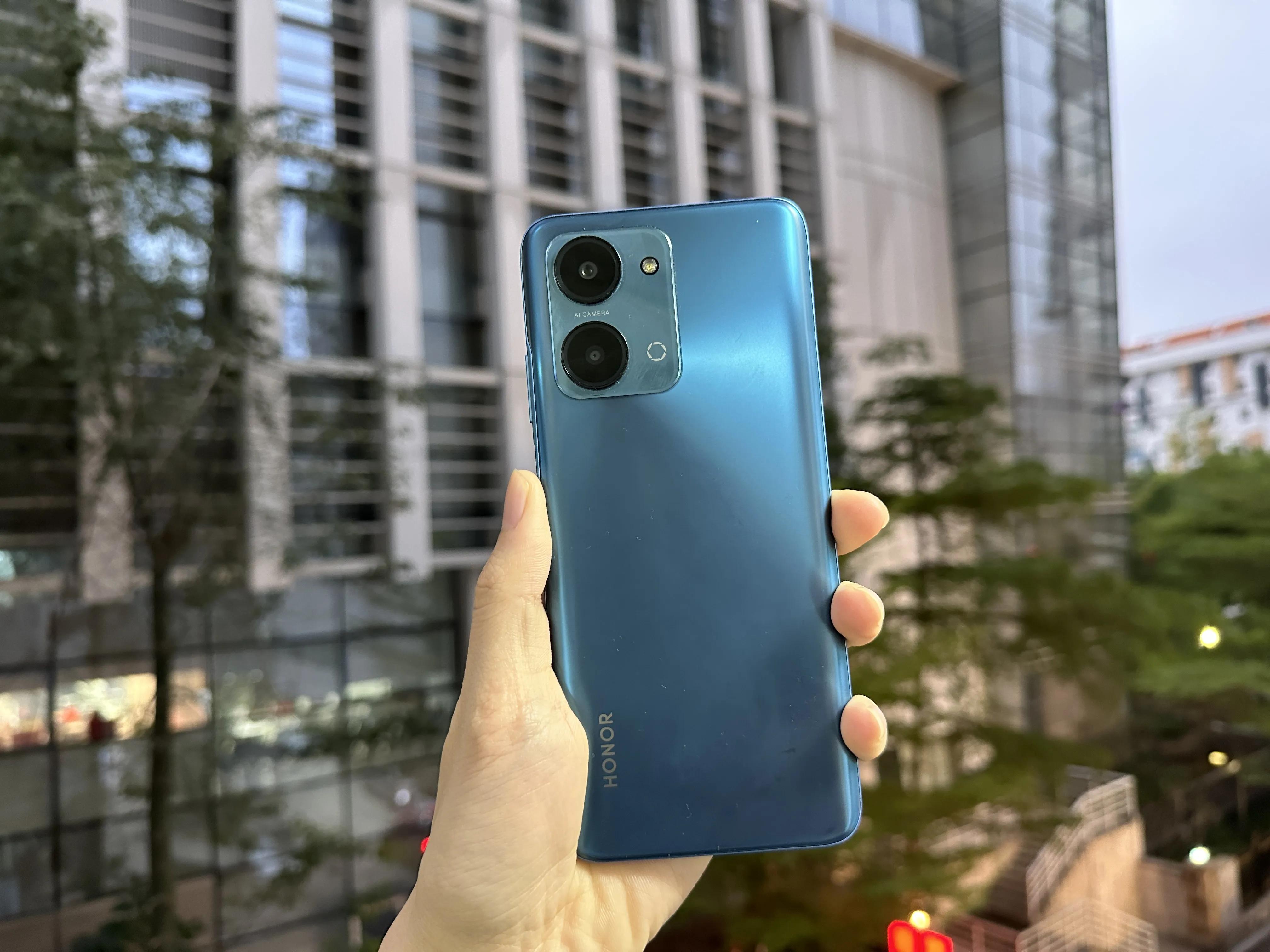 荣耀play7t实际续航测试,荣耀play7tproredminote11哪个好