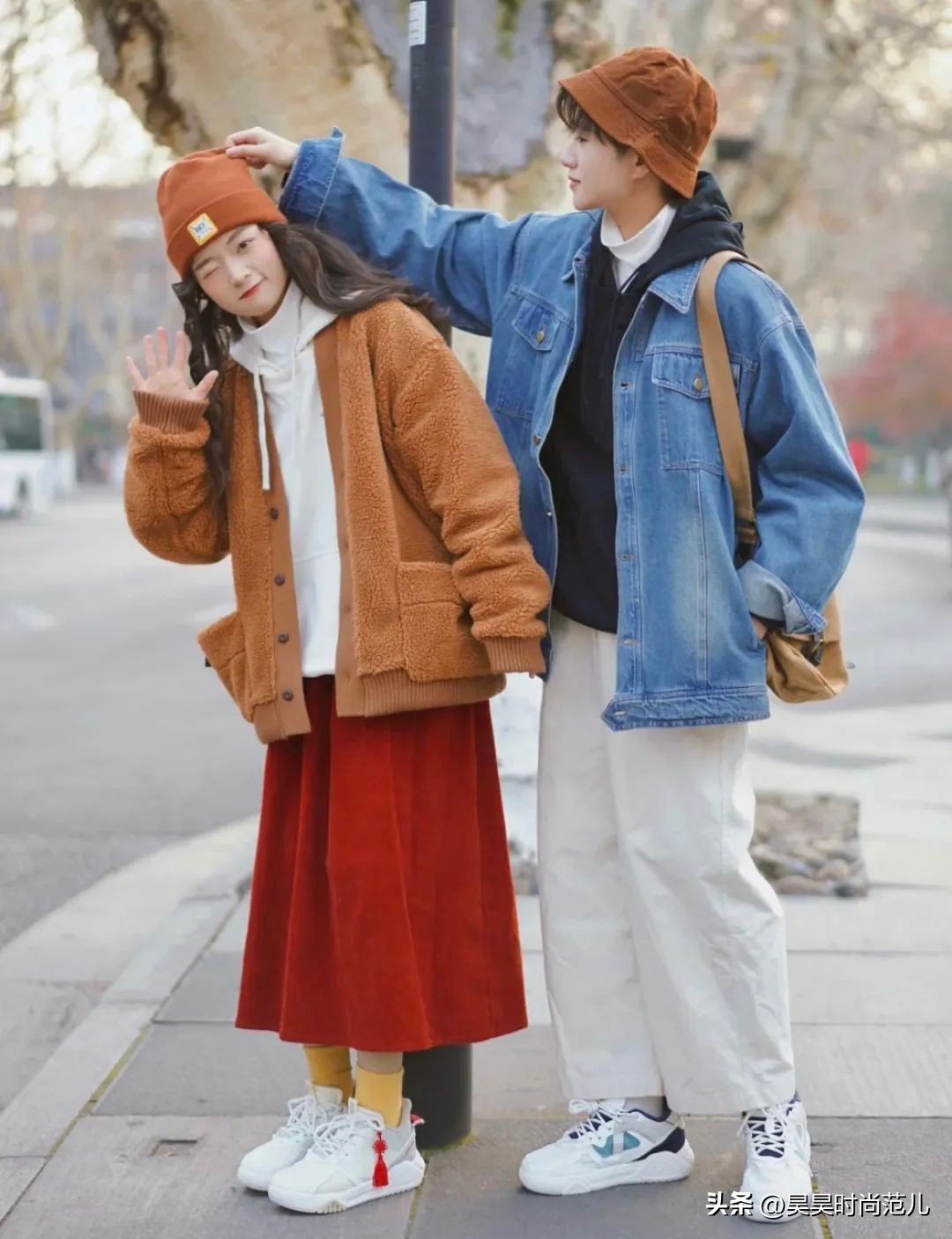 卫衣搭配外套的穿搭春款,矮个子初春风衣卫衣搭配