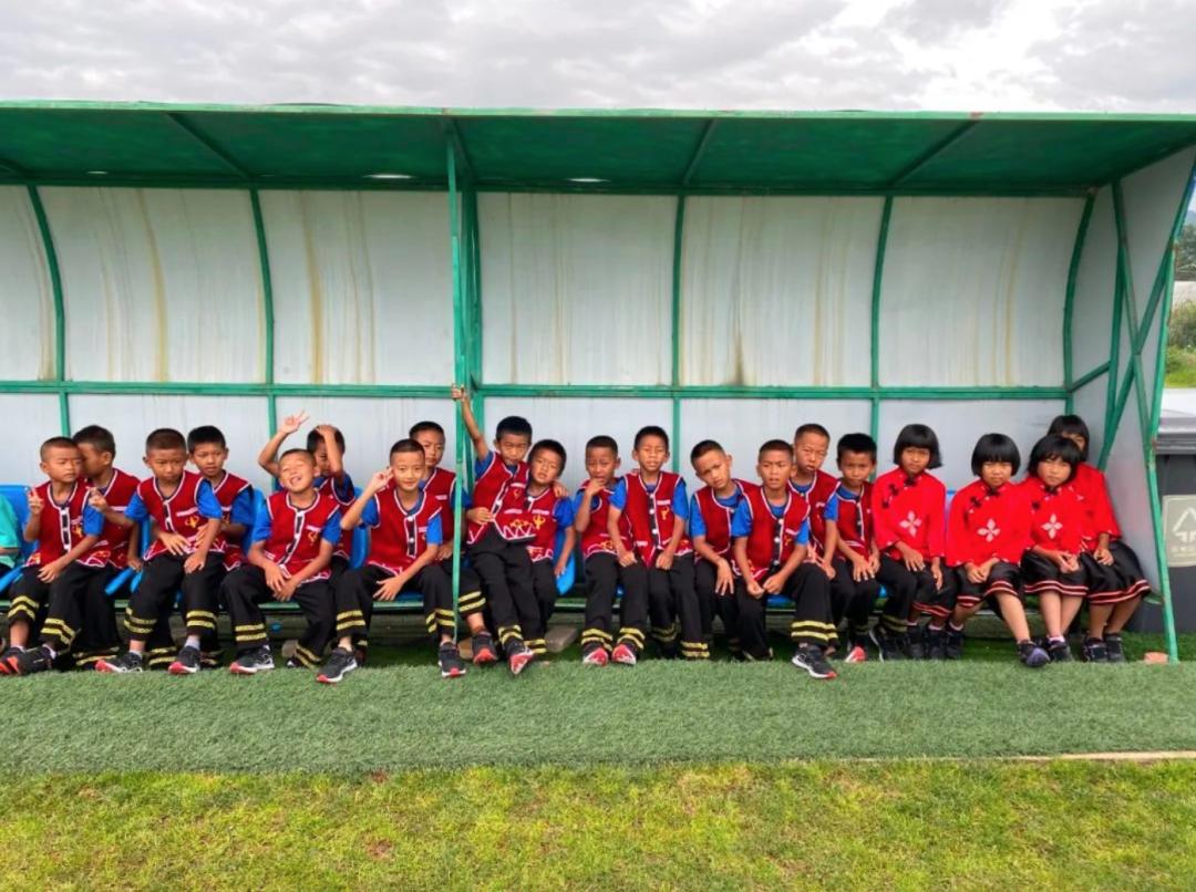 佤山少年足球队,佤山小足球队