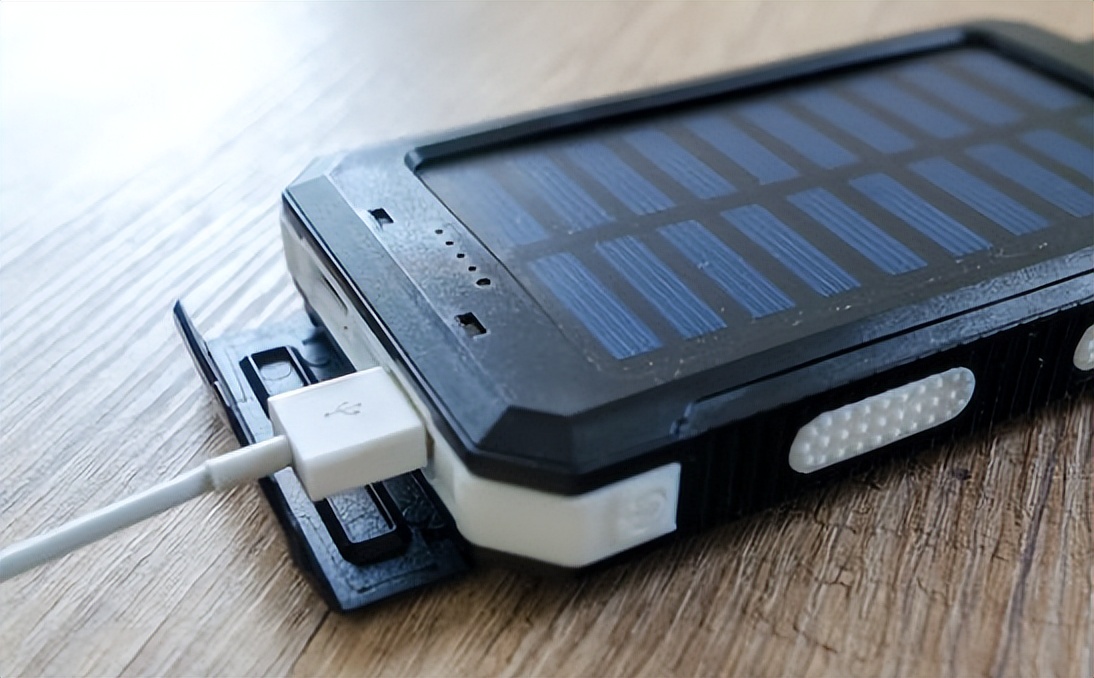 共享充电宝目前是赚还是亏,共享充电宝日均多少钱能回本