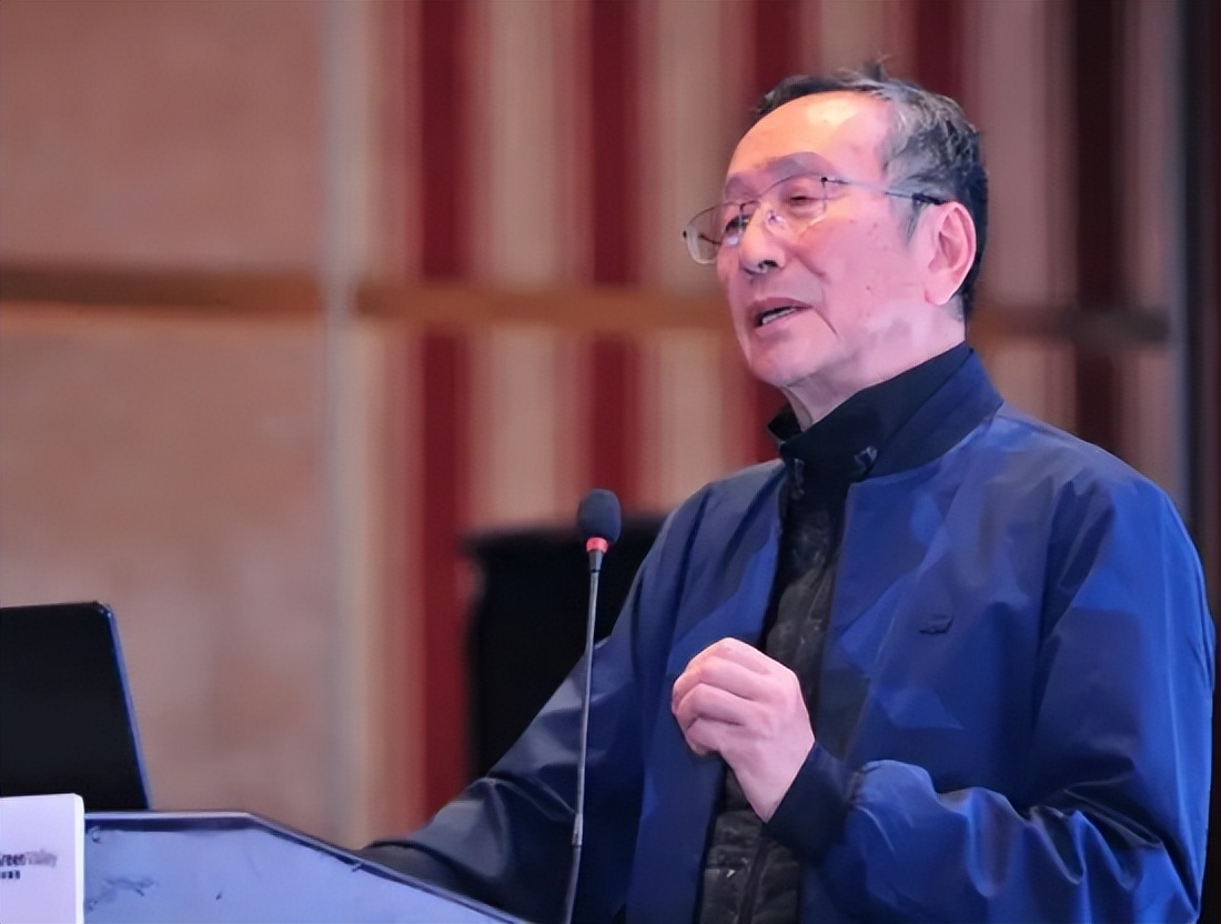 白岩松谈运动健康,白岩松运动治愈一切