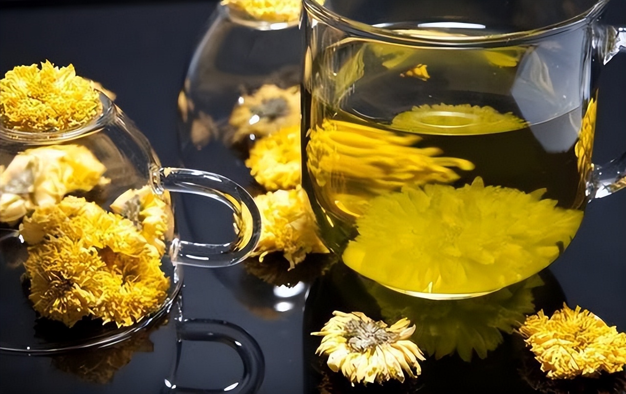 40岁喝菊花决明子茶好吗,年龄大了要忌茶