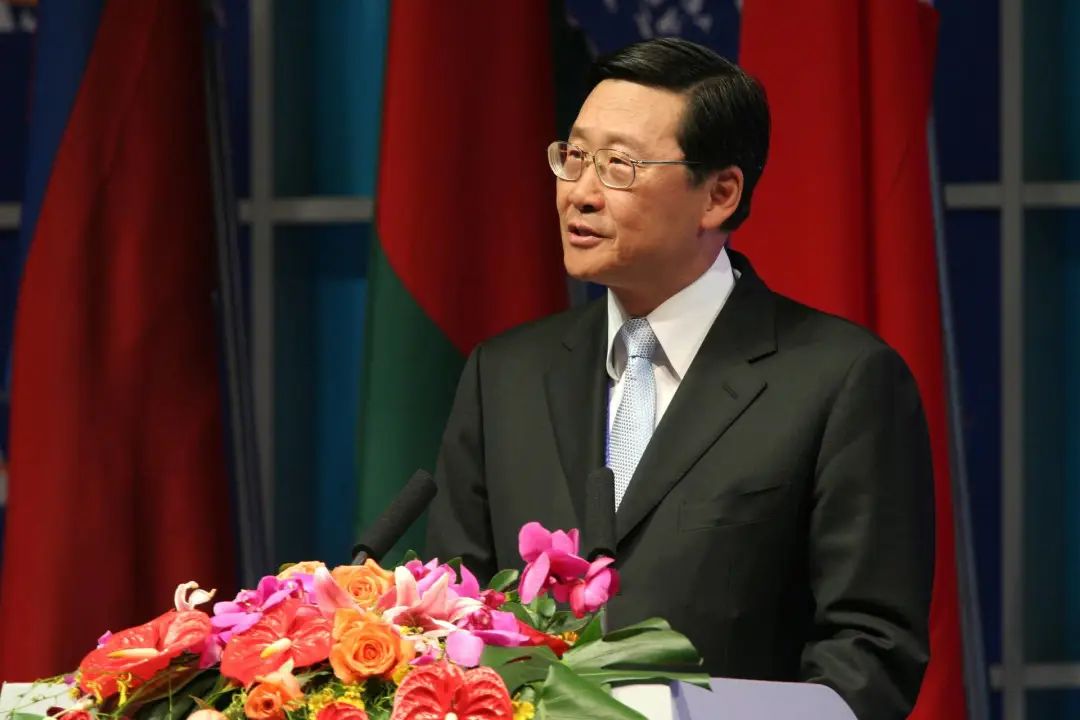 棣欐腐瀵岃豹420浜块仐浜х粰鐙瓙,棣欐腐缁ф壙鍗冧嚎瀹朵骇鐨勫瘜涓変唬